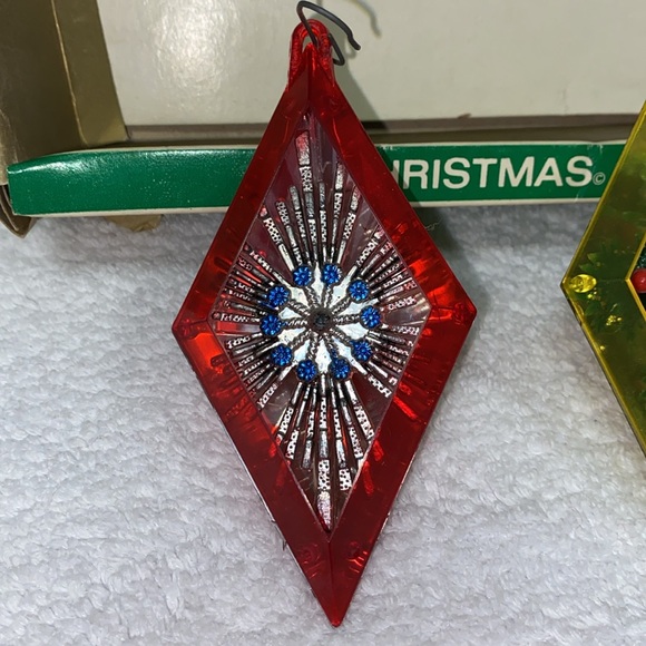 Yule Gems by Bradford diamond shaped dioramas set of 2 - Picture 3 of 7